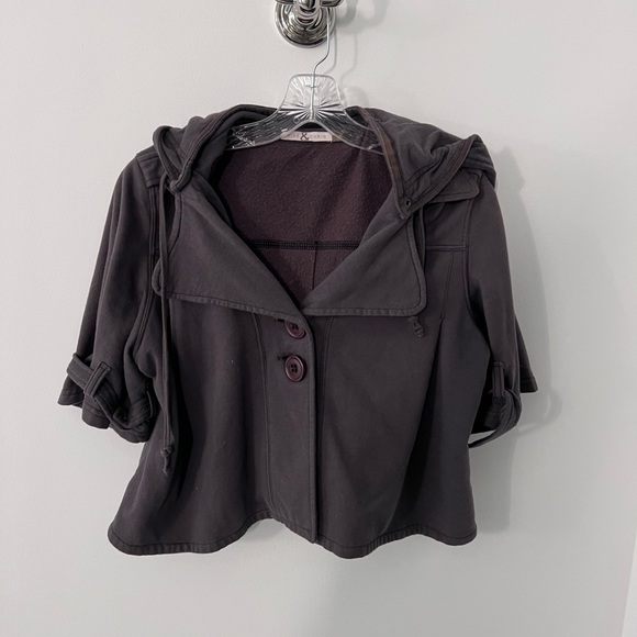 Mike&Chris Crop Hooded Sweater - Picture 1 of 3